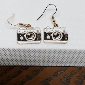 Adorable fashion jewelry earrings